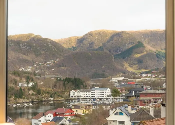 Small House Close To Nature And דירה
