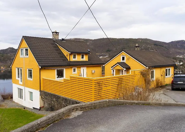 Small House Close To Nature And Lägenhet Bergen