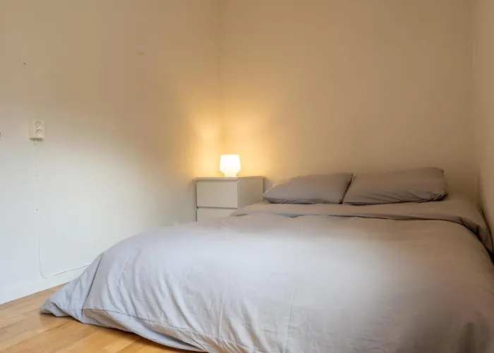 Small House Close To Nature And דירה